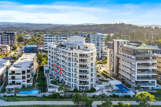Escape to Palm Beach Queensland: Luxury Rentals & Custom Oceanfront Bliss - AZURE Beachfront Bliss Palm Beach
