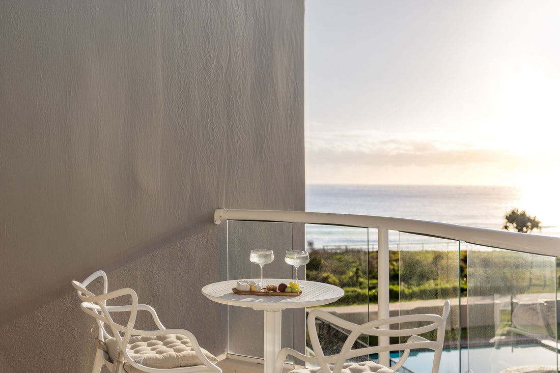 Where to Eat in Palm Beach Queensland: Best Cafes, Restaurants & Dining Spots